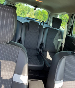 Renault Grand Scenic (9 foto / 11)