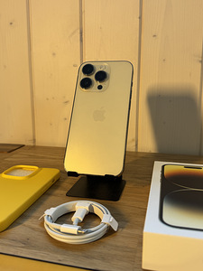 Apple iPhone 14 Pro 128GB Gold (1 foto / 4)