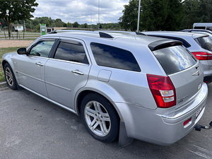 Chrysler 300C (2 фото из 4)