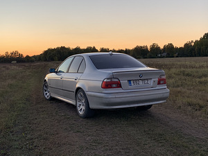 BMW 530D M-pak (3 foto / 7)