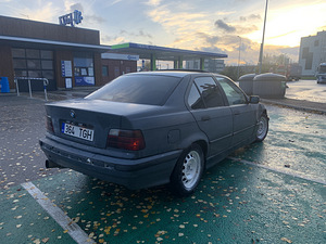 BMW E36 316i (3 foto / 5)