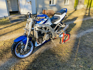 Suzuki sv1000s (8 foto / 9)