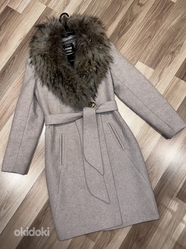 Зимнее пальто с натуральным мехом, размер XS/S (фото #1)
