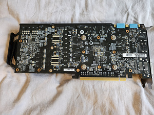 Gigabyte GTX760 2gb Windforce (3 foto / 5)