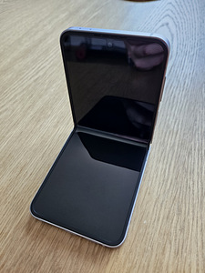 Samsung Z Flip 6 512GB SM-F741B (6 foto / 7)