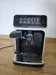 Philips EP3243 täisautomaatne kohvimasin/espressomasin (2 foto / 5)