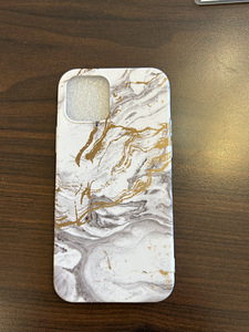 Чехлы на iPhone 12 - 8 шт. (3 фото из 8)