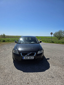 Volvo v50 рестайлинг (3 фото из 11)