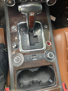 M/V Volkswagen Touareg (14 foto / 15)