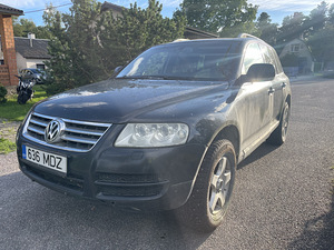 Volkswagen Touareg (7 foto / 13)