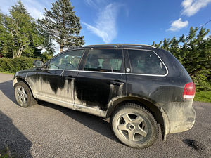 Volkswagen Touareg (8 foto / 13)
