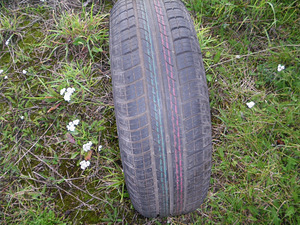 Peugeot uus velg 1tk 14 tolli (2 foto / 2)
