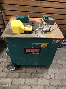 Armatuuri painutusmasin TRIAX PFX 42. (2 foto / 3)