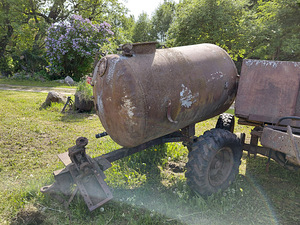 Veepütt ja kallur (3 foto / 9)