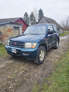 Mitsubishi Pajero 3-door 3.2 DID 121KW manuaal (3 foto / 3)