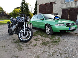 Audi A4 2.8 quattro (4 фото из 11)