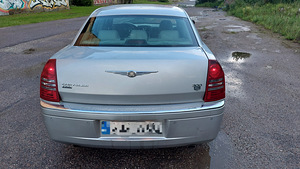 Chrysler 300c 3.0crd automat 2007a.varuosad (4 foto / 8)