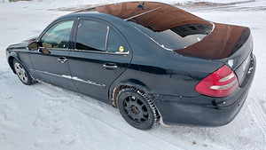 Mercedes benz E220cdi W211 Varuosad (4 foto / 8)