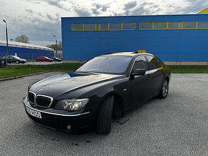 BMW 745d (2 фото из 5)