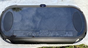 PS Vita PCH-1000 (2 foto / 2)
