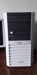Lauaarvuti Fujitsu Siemens Esprimo ja monitor 17" (2 foto / 10)