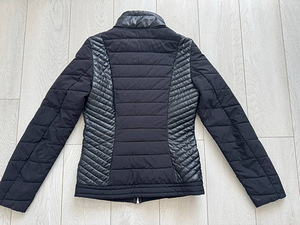 Куртка Guess (2 фото из 4)