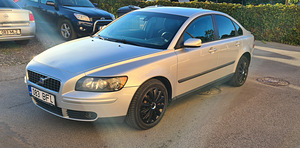 Volvo S40 2.4i 125 kw 2005 aasta. Väga hea seisukord. (1 foto / 10)