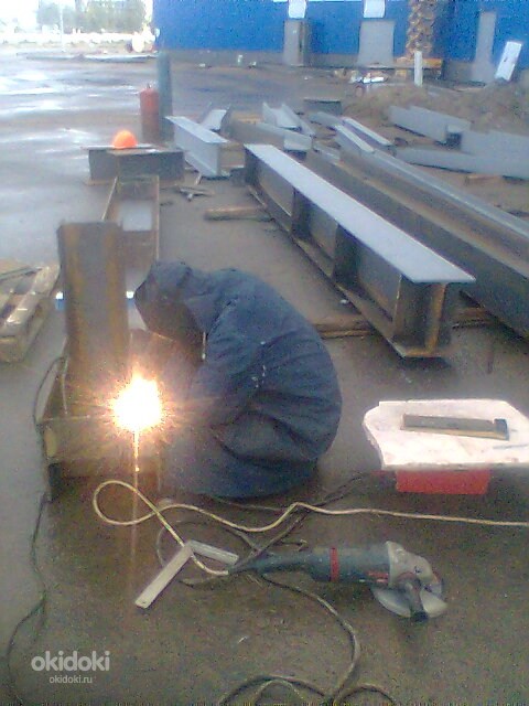 сварщик. Welding. сварщик ручной сварки. сварщик металлоконструкций. сварщик сталь.