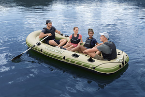 Надувная четырехместная лодка Bestway Voyager X4 Raft, 350х1 (2 фото из 10)