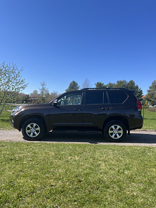 TOYOTA LAND CRUISER (150 SERIES) (3 foto / 10)