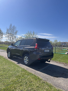 TOYOTA LAND CRUISER (150 SERIES) (4 foto / 10)