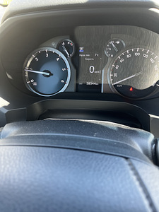 TOYOTA LAND CRUISER (150 SERIES) (10 foto / 10)