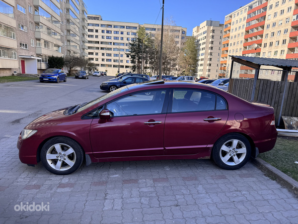 Honda Civic 1.8 103 кВт (фото #5)