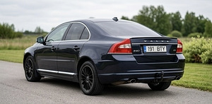 Volvo S80 2,4D5 (3 foto / 15)