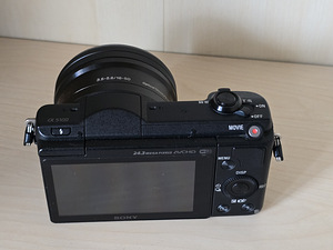 Sony A5100 + 16-50mm OSS (2 foto / 3)