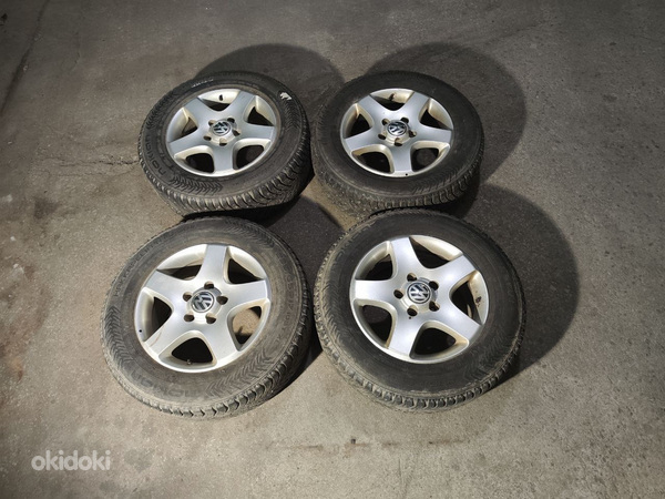 Литые диски 5x130 для Volkswagen Touareg с зимними шинами