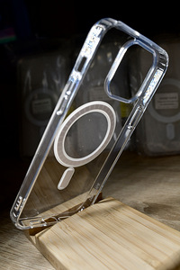 Case MagSafe iPhone 14 / 14 Plus / 14 Pro / 14 Pro Max (2 foto / 4)