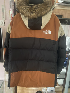 Зимняя куртка (3 фото из 4)