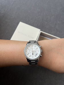 Michael kors originaal naiste käekellad/ naiste käekell (3 foto / 3)
