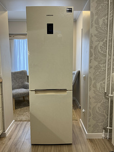 Müüa külmik "Samsung" No Frost