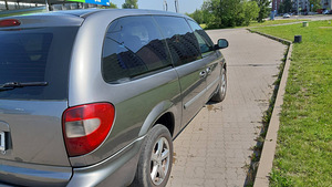 Chrysler Grand Voyager (10 foto / 10)