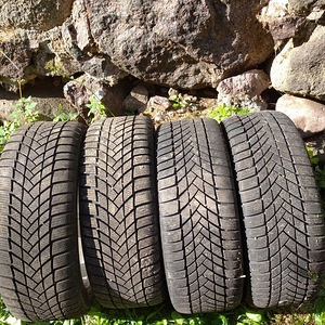 Mazda 17" 5x114,3 + lamellrehvid 8mm, 225/45 (2 foto / 5)