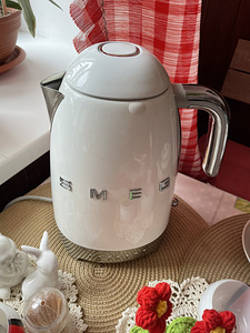 SMEG чайник (2 фото из 4)