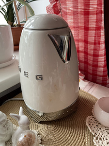 SMEG чайник (3 фото из 4)