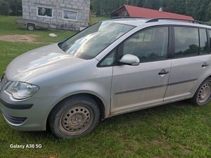 Volkswagen touran (3 foto / 8)