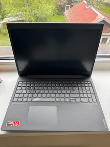 Lenovo V155-15API (2 foto / 4)