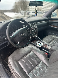 Audi a8 (5 foto / 8)