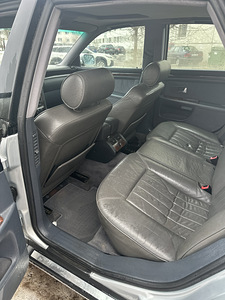 Audi a8 (7 foto / 8)