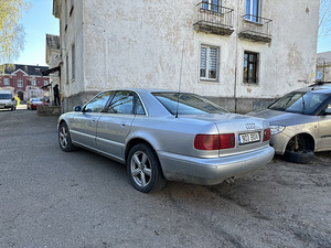 Audi a8 2.5 110kw 1998 legend (5 foto / 7)