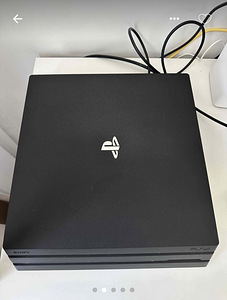 PS4 PRO 1TB + 10 игр + 2 контроллера (4 фото из 5)